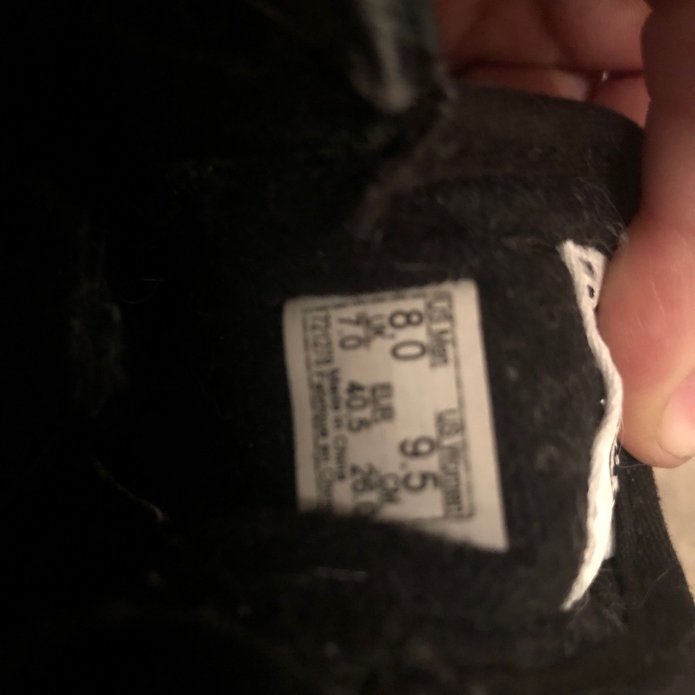 Vans - Picture 3 of 3